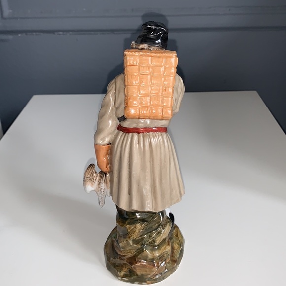 Antique 19C Russian Porcelain GARDNER FIGURE - Picture 4 of 10